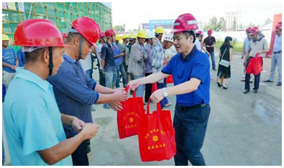 寿县县委县政府领导一行慰问我司电商物流园项目